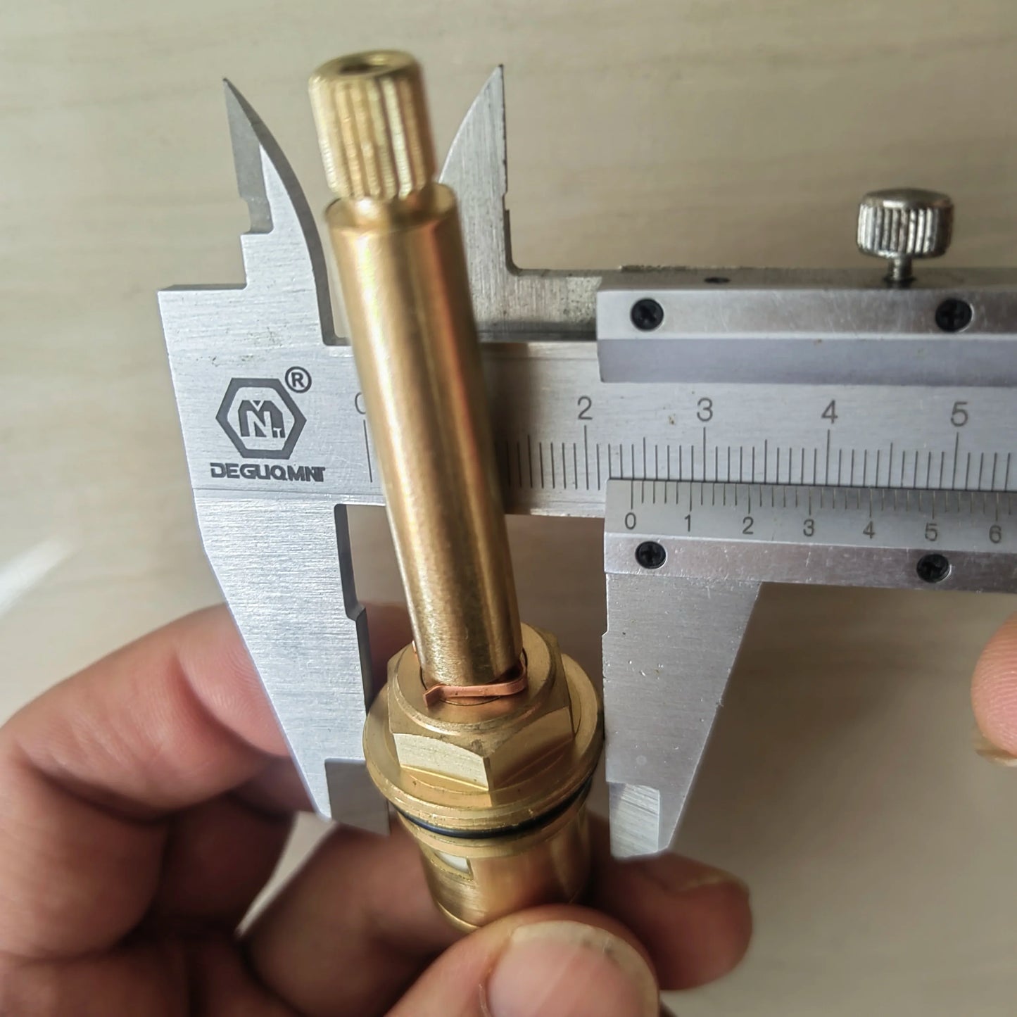 G1/2 Doppelzähne Messing Cartridge Keramikkern Heißkalt Wasserhahn