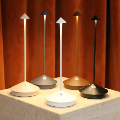 LED Tischlampe mit modernem kabellosem Design
