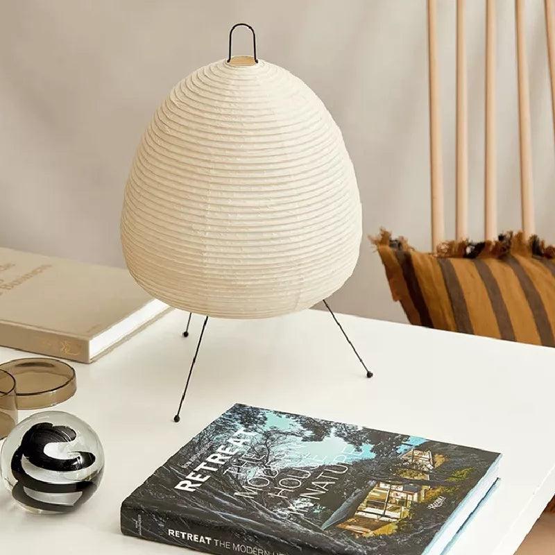Garduru – Reispapier Tischlampe im modernen Stil