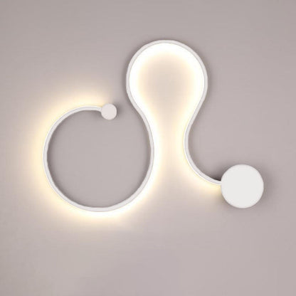 Garduru Moderne LED Wandlampe | Aluminium | Geschwungenes Design | Dimmbar | Stilvolle Beleuchtung