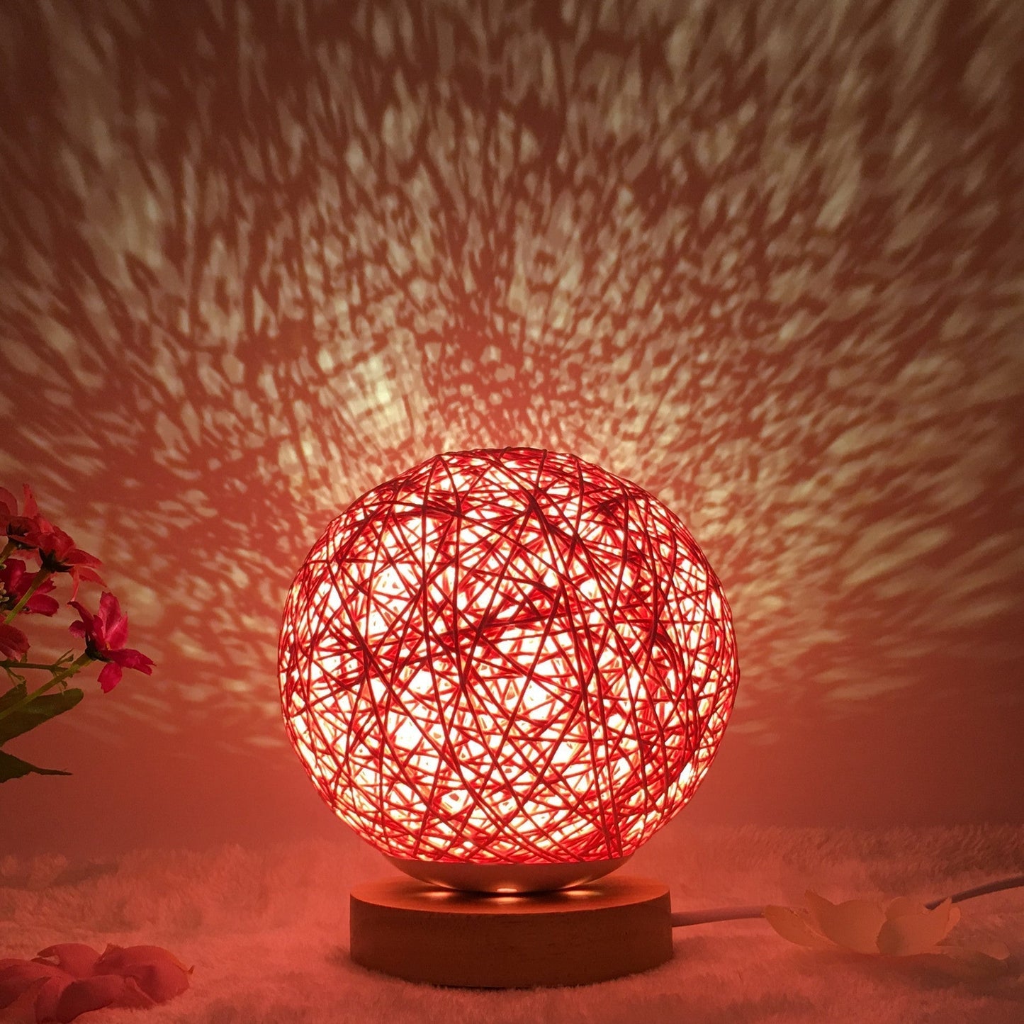 Garduru-Rattan-Tischlampe