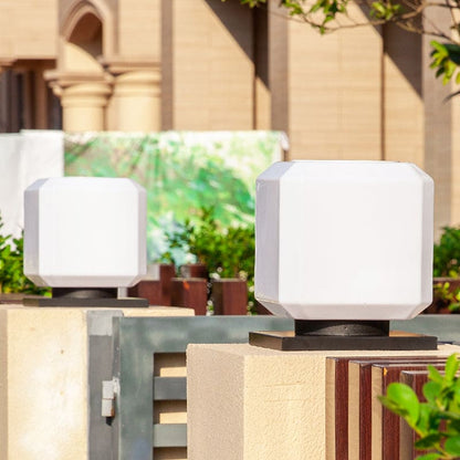 Garduru Weiße Würfelförmige Solar Lampe für den Außenbereich