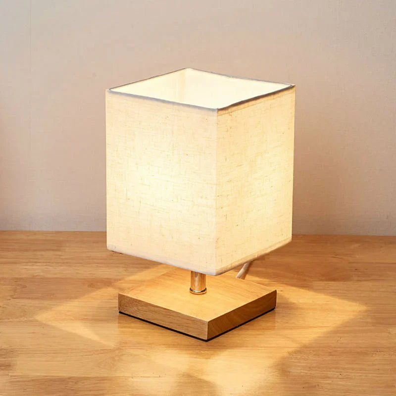 Moderne Minimalistische Tischlampe mit Holzfuß – Elegante Wohnbeleuchtung Dekor