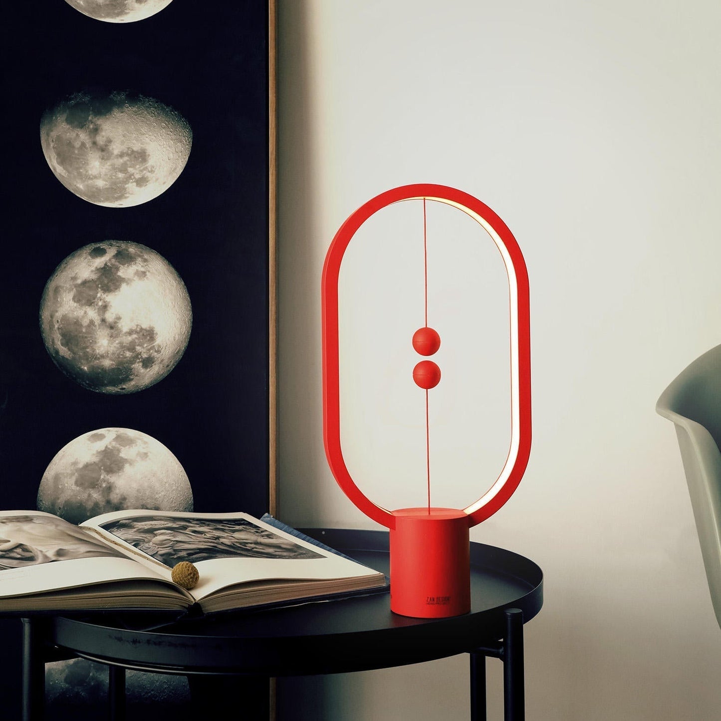Magnetische Tischlampe - Kabellampe mit LED, innovatives Design mit magnetischer Steuerung, ideal zum Dekorieren und Beleuchten