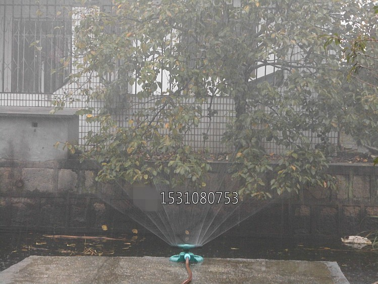 Verstellbarer Garten Sprinkler – Effiziente Rasenbewässerung mit 360° Sprühfunktion