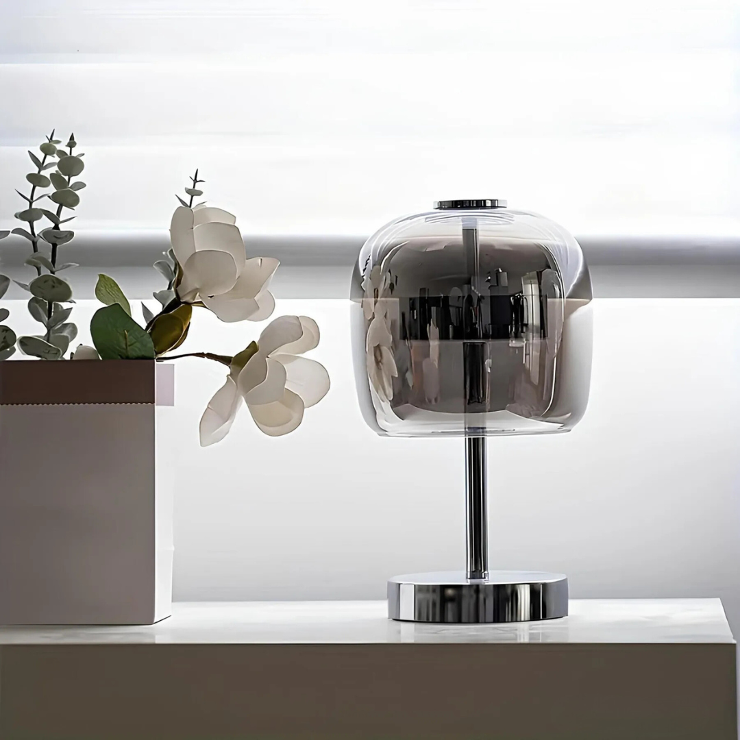 Elegante Tischlampe aus hochwertigem Glas | LuxeGlow