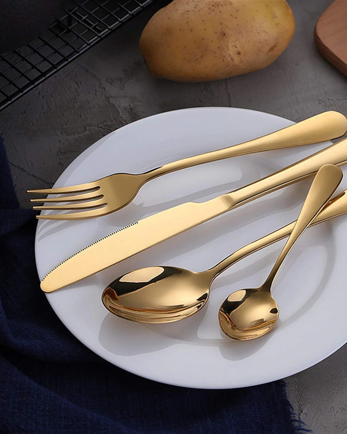Lustre Luxe – Golden Besteckset mit raffiniertem Finish für stilvolles Speisen