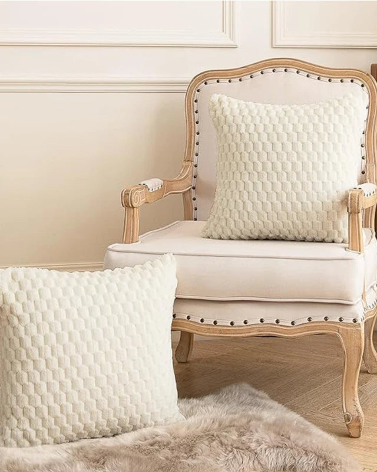 Embrace – Luxuriöses Dekokissen mit üppiger Textur für ein anspruchsvolles Interieur