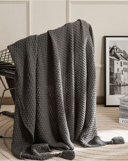 Rêve Maison – Luxuriöse Strickdecke mit subtilen Fransen Details