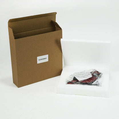 Cardinal Crystal Suncatcher | Buntglas