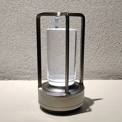 CrystalGlow – Elegante dimmbare Tischlampe mit Kristallambiente