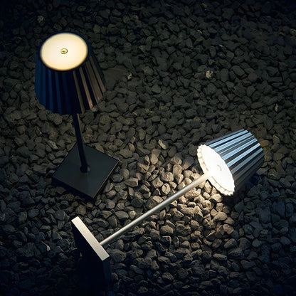 Garduru Arlo – Dimmbare Touch-Tischlampe – Wasserdicht und Wiederaufladbar