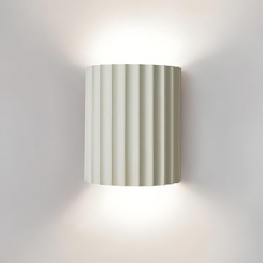 LumiWave – Wandleuchte mit wellenförmigem Design für ein modernes Interieur