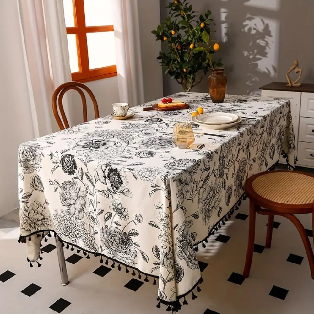 Schwarze florale Quasten-Landhaus-Tischdecke