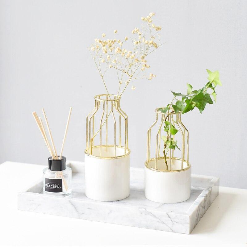 Garduru Eisen-Keramik Design Vase | Modernes Gittermuster | Elegante Dekoration | Für Wohnzimmer & Büro