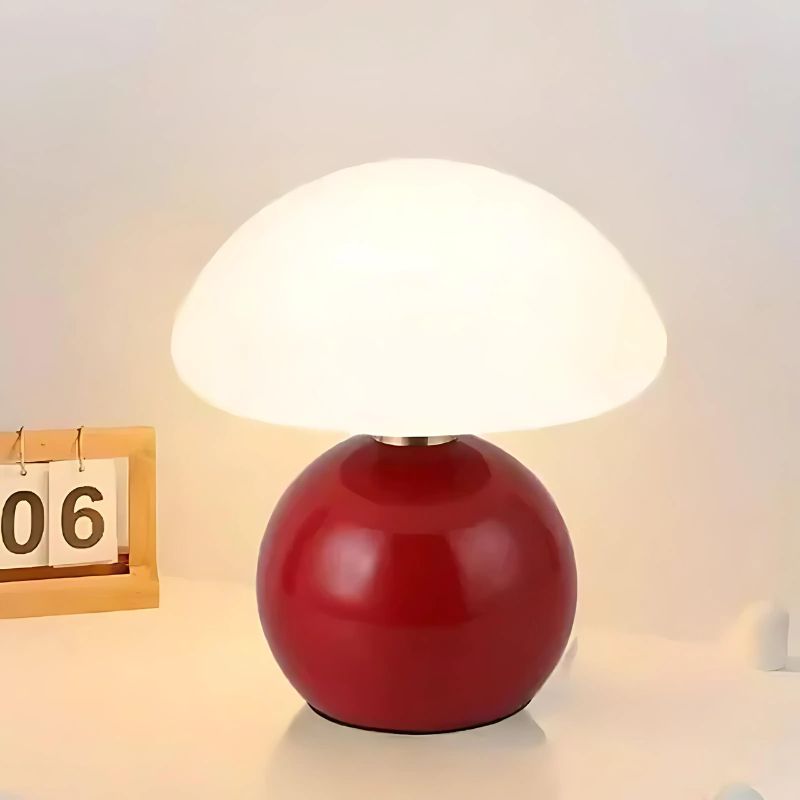 Garduru | Elegante Tischlampe Aus Cremefarbenem Windkeramiek