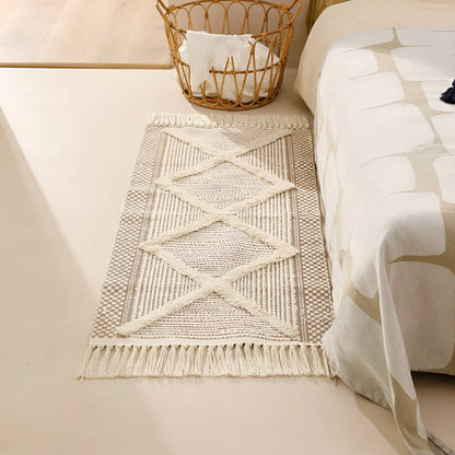 Beige handgeknüpfter marokkanischer Teppich aus Mikrofaser-Mischung – strapazierfähiger und maschinenwaschbarer Teppich für Wohnzimmer und Schlafzimmer