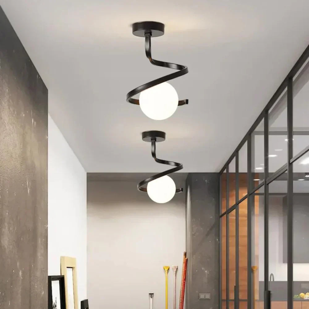 Gekurvte Deckenlampe - Stilvolles Design für moderne Innenräume