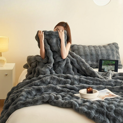 Garduru Fleece-Decke aus Faux Kaninchenfell – Weich, Warm & Vielseitig für Alle Jahreszeiten