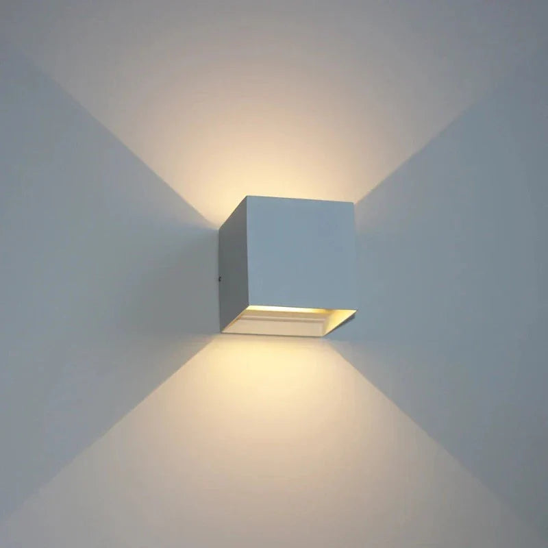 Garduru - Moderne LED Außenwandlampe für Garten & Terrasse