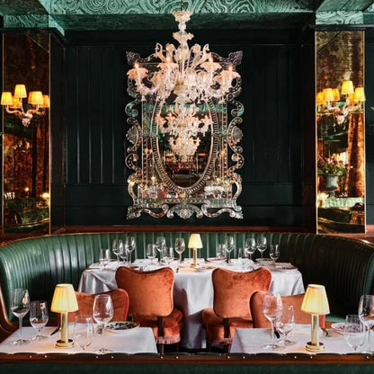 LuxeLoom – Kabellampe mit raffiniertem Stoffschirm und LED-Beleuchtung