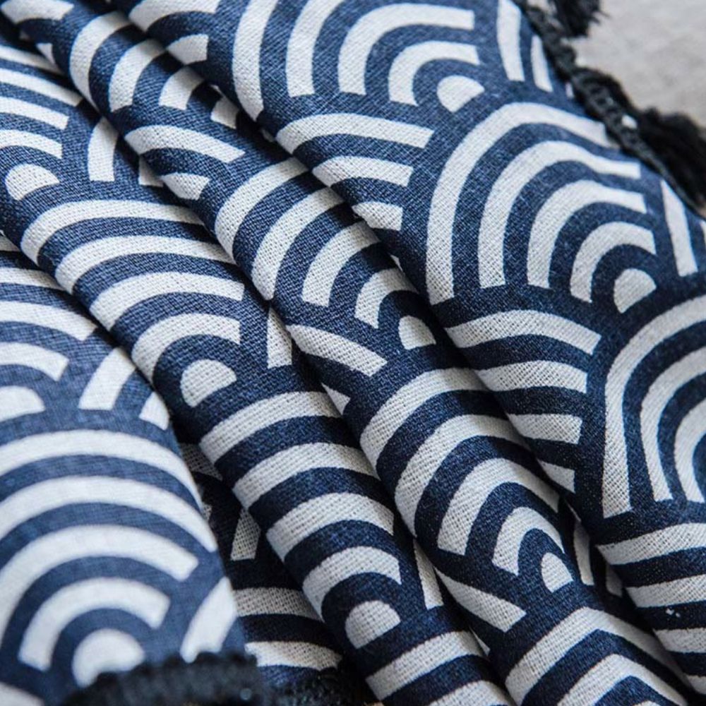 Tidal Scales Vorhang