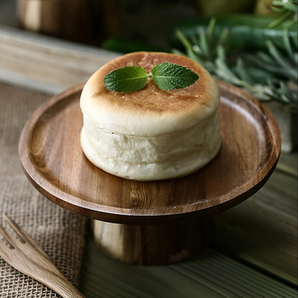 Hochständiger Holz-Kuchenplatte