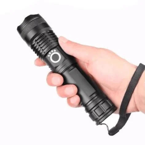 Wiederaufladbare Militär-Taschenlampe mit 90000 Lumen | BrightBeam