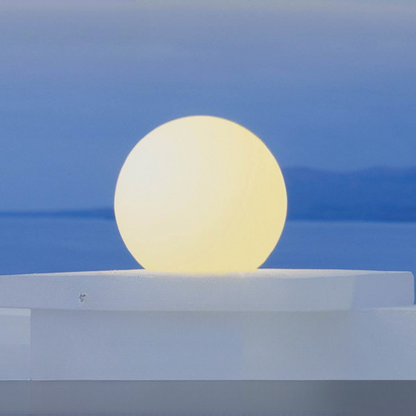 Kugelförmige Solar-Gartenlampe mit LED-Beleuchtung für den Außenbereich