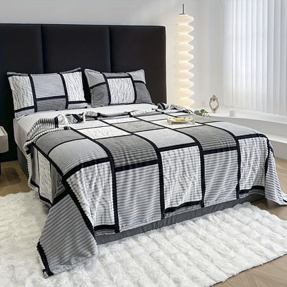 Garduru - Moderne, weiche samtartige Decke mit eleganten Streifen