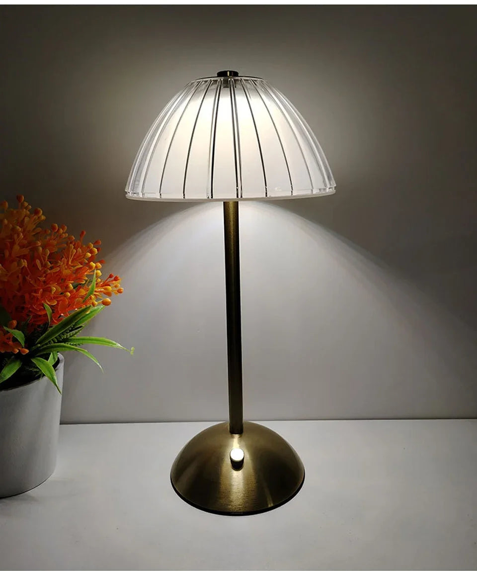Éclat Cristal - Luxuriöse Kabelgebundene Tischlampe