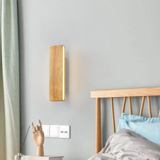 Wandleuchte mit drehbarem Holz-LED-Design