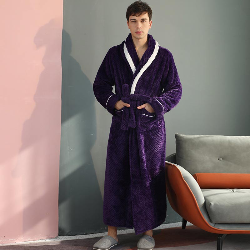 Dicker Fleece-Pyjama, bequemer Bademantel