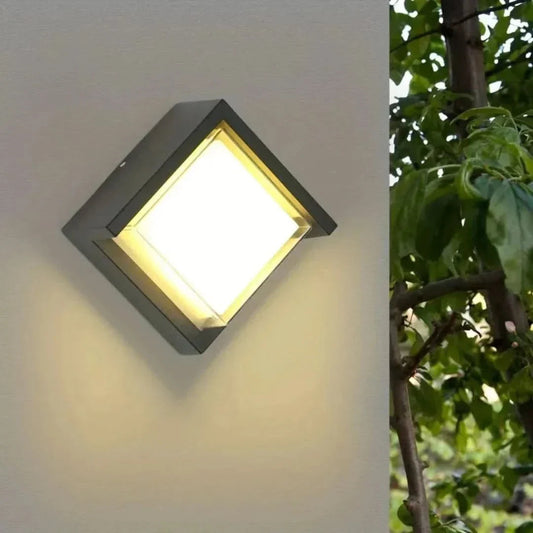 Garduru - Wetterfeste LED-Wandlampe für Außenbereiche mit einfacher Montage