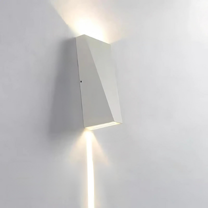 Garduru LED-Wandlampe für stilvolle Außenbeleuchtung" 

Optimierter Titel:  
"Elegante LED-Wandlampe für Garduru Außenbeleuchtung