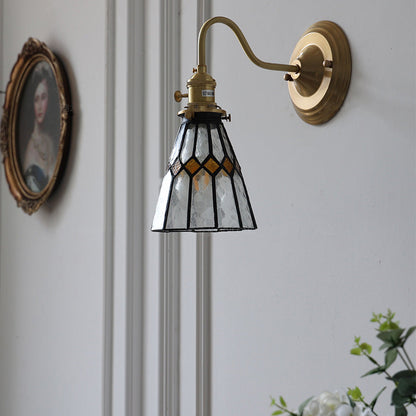 Wandleuchte mit vintage Glas-Schirm