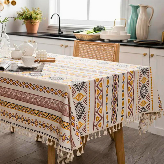 Exquisite Bohemian Tischdecke mit Quasten