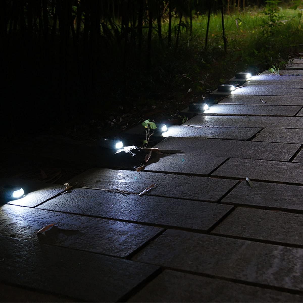 Solar LED Steinleuchte für Garten und Wege – Wetterfeste Wegbeleuchtung im Naturstein-Design