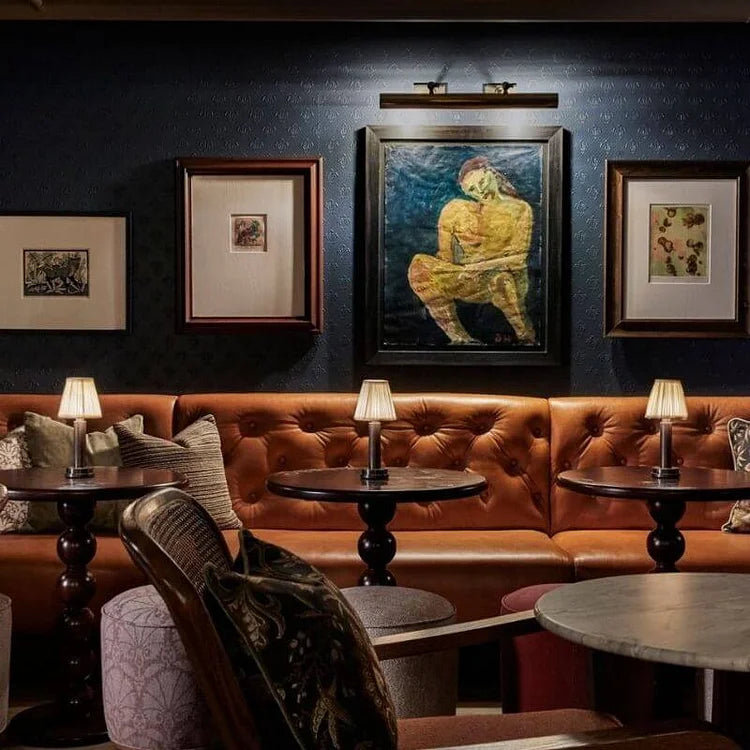 LuxeLoom – Kabellampe mit raffiniertem Stoffschirm und LED-Beleuchtung