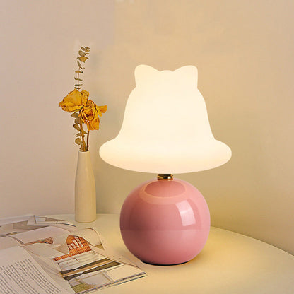 Garduru - Minimalistische LED Tischlampe mit Keramikfuß & Energieeffizienter Beleuchtung