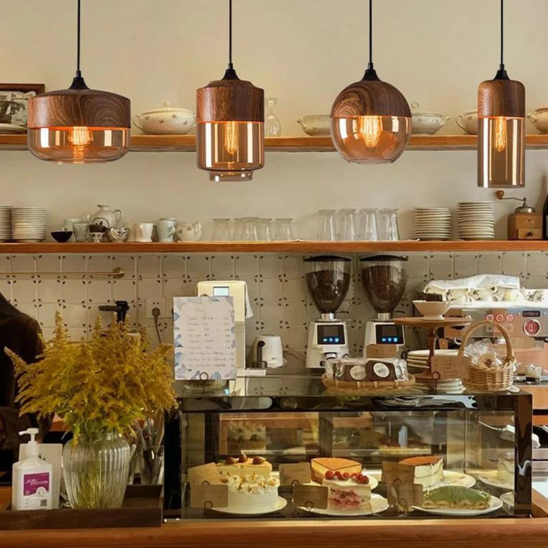 Suspension NordLuna – Skandinavische Eleganz aus Holz und getöntem Glas