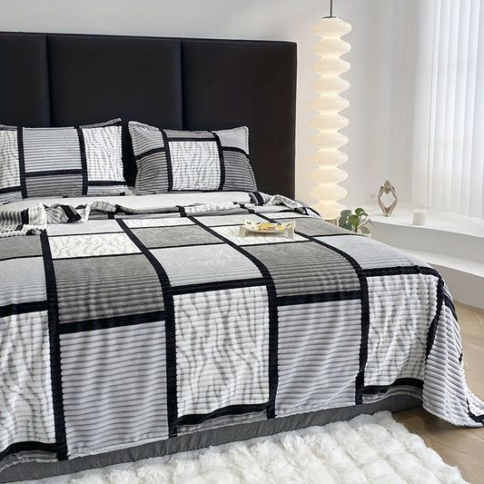 Garduru - Moderne, weiche samtartige Decke mit eleganten Streifen