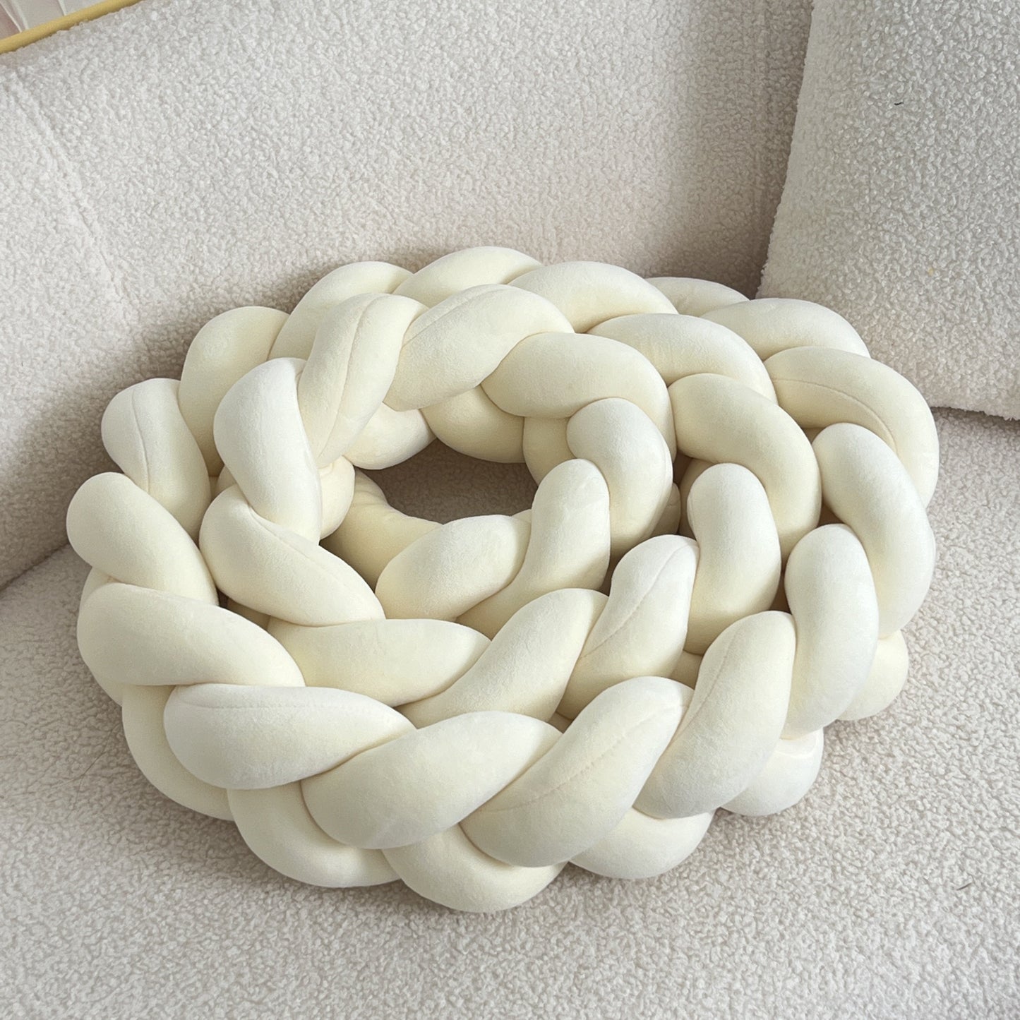 Garduru - Waschbares Bodenkissen mit geometrischem Design für einen zeitgenössischen Stil