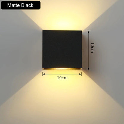 Schlanke, moderne LED-Wandleuchte im nordischen Design