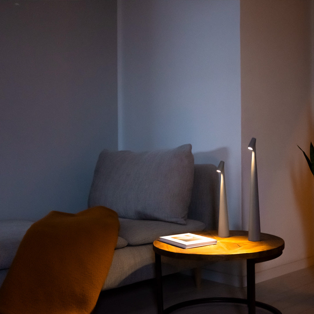 Tischlampe Modern Rot Metall LED Licht