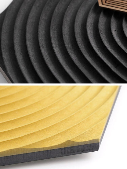 Bunte Farbenpracht-Wanduhr – Energievolle Dekoration für jeden Raum