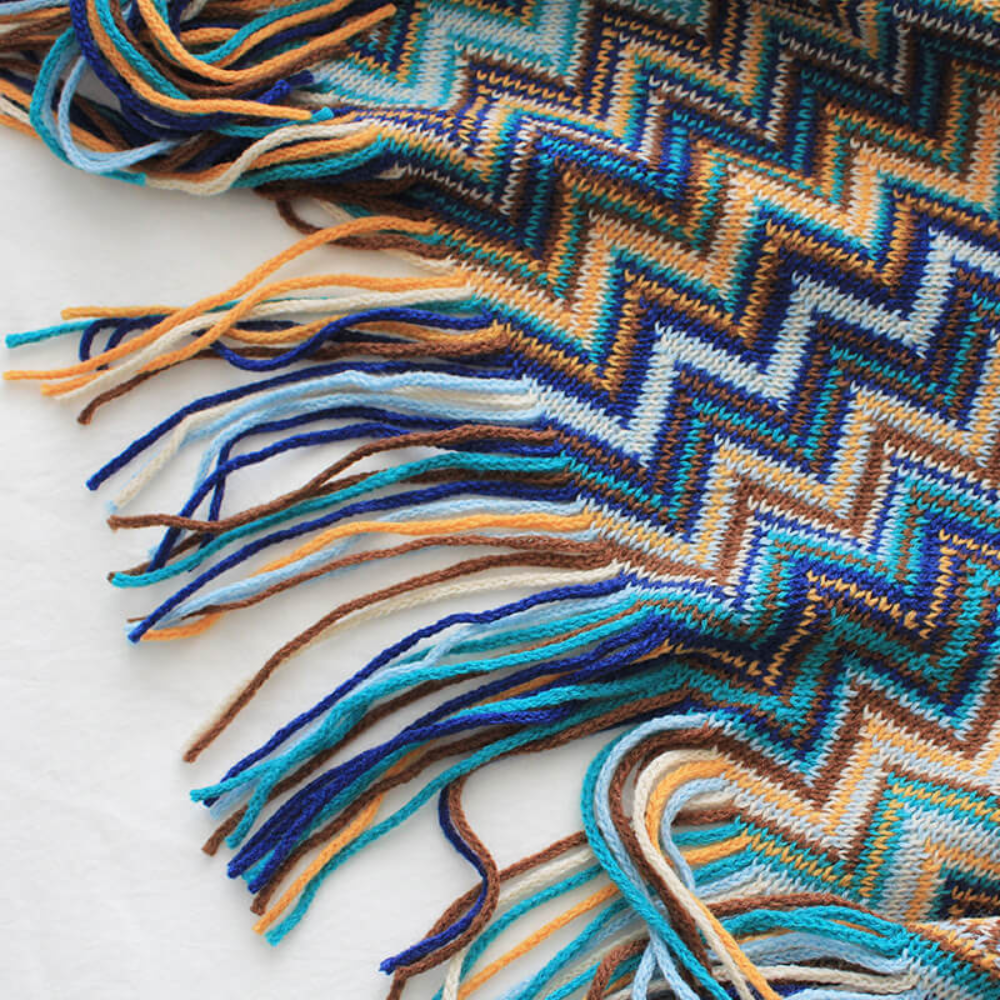 Multicolor Zickzack Quasten Strickdecke