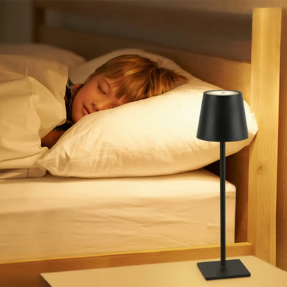 Garduru - Wiederaufladbare Kabellose LED Tischlampe für Stil und Flexibilität