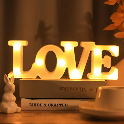 LED Buchstaben, Zahlen und Symbole – Leuchtdeko mit warmweißem Licht für Feste und Wohnräume