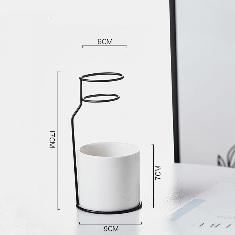 Trockenblumenarrangement Vase